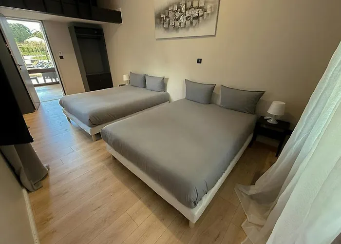 With Pool In The Heart Of * Montauban