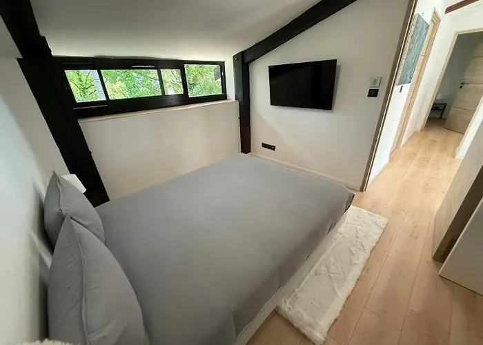 Ferienhaus With Pool In The Heart Of Montauban