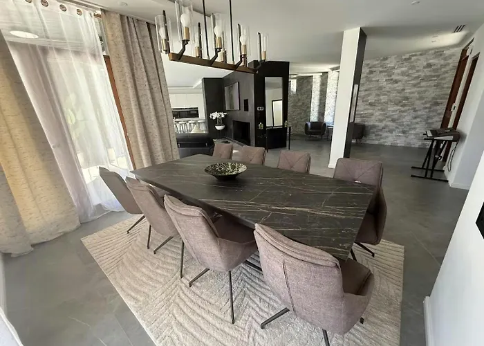 Ferienhaus With Pool In The Heart Of Montauban